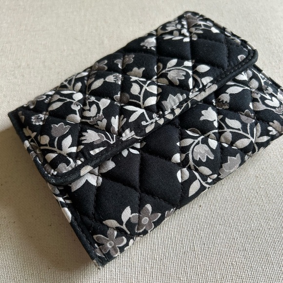 Vera Bradley Black and White Floral Wallet - Picture 1 of 5